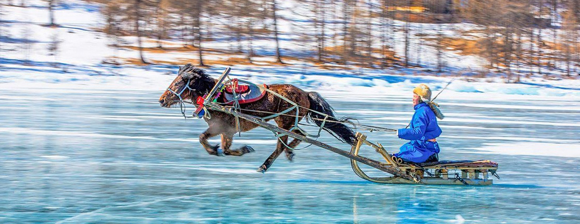 Мөсний баяр